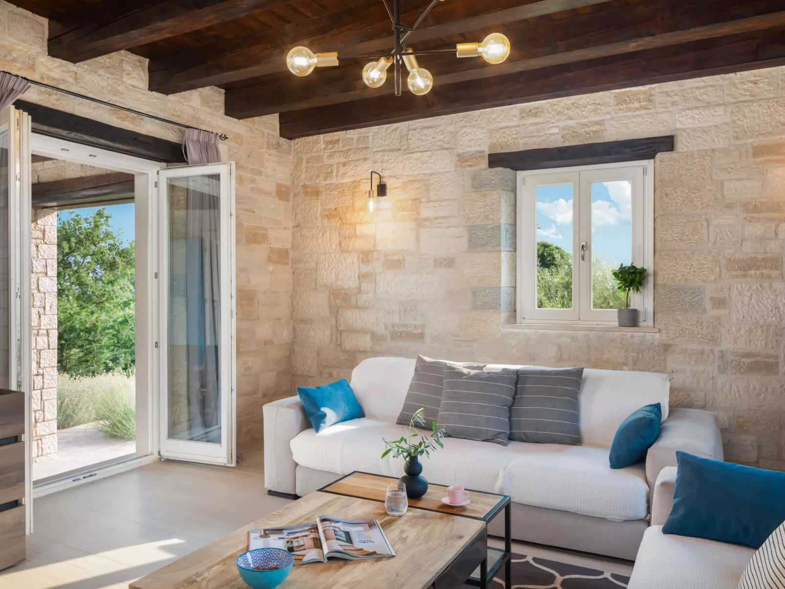 Villa Grando II-Inside
