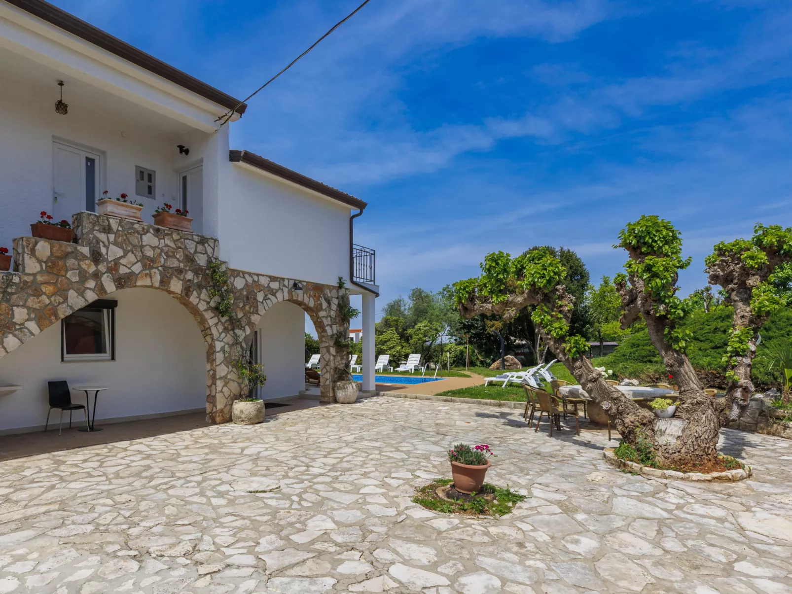 Villa Moj Mir-Outside