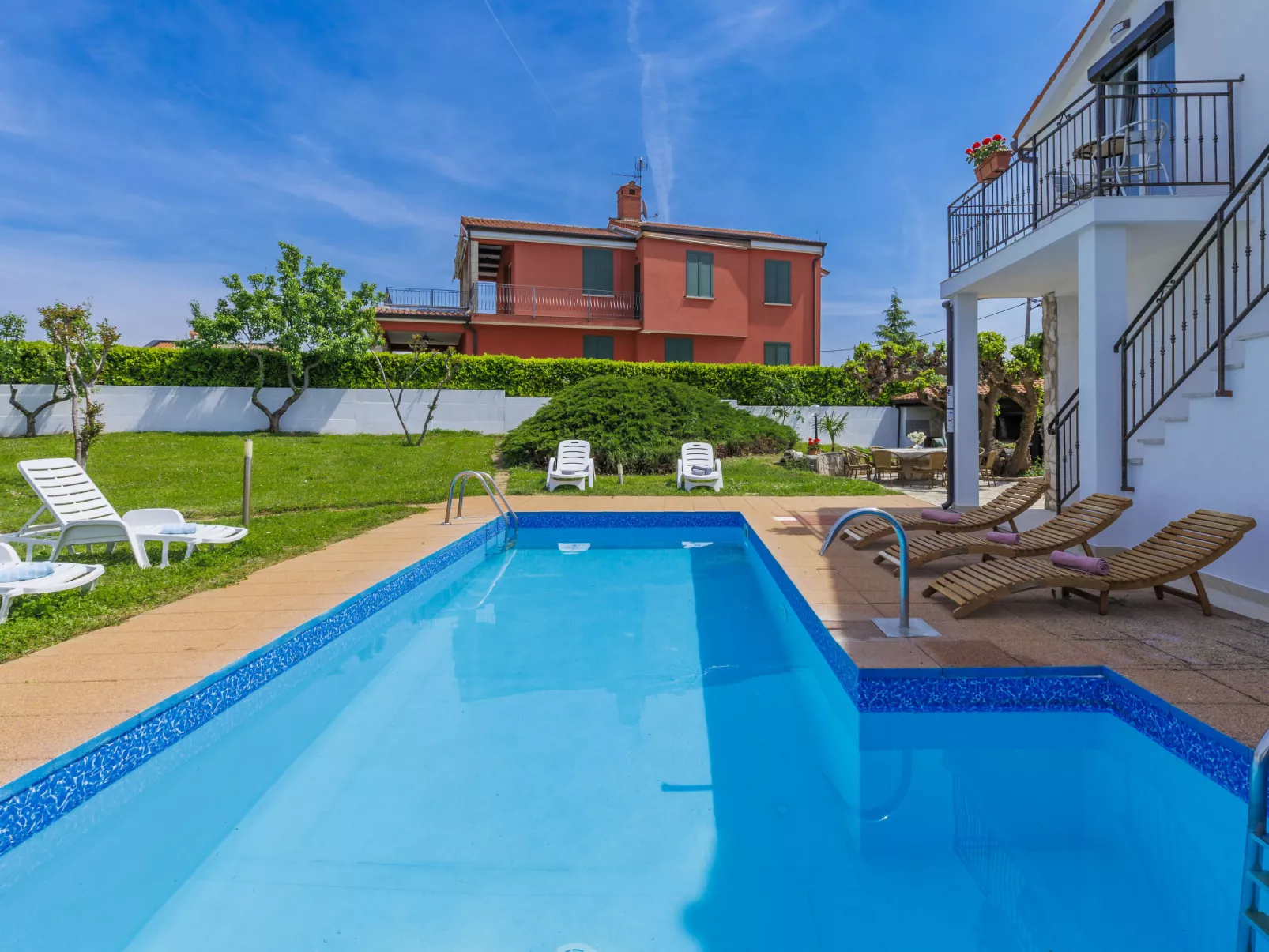 Villa Moj Mir-Outside