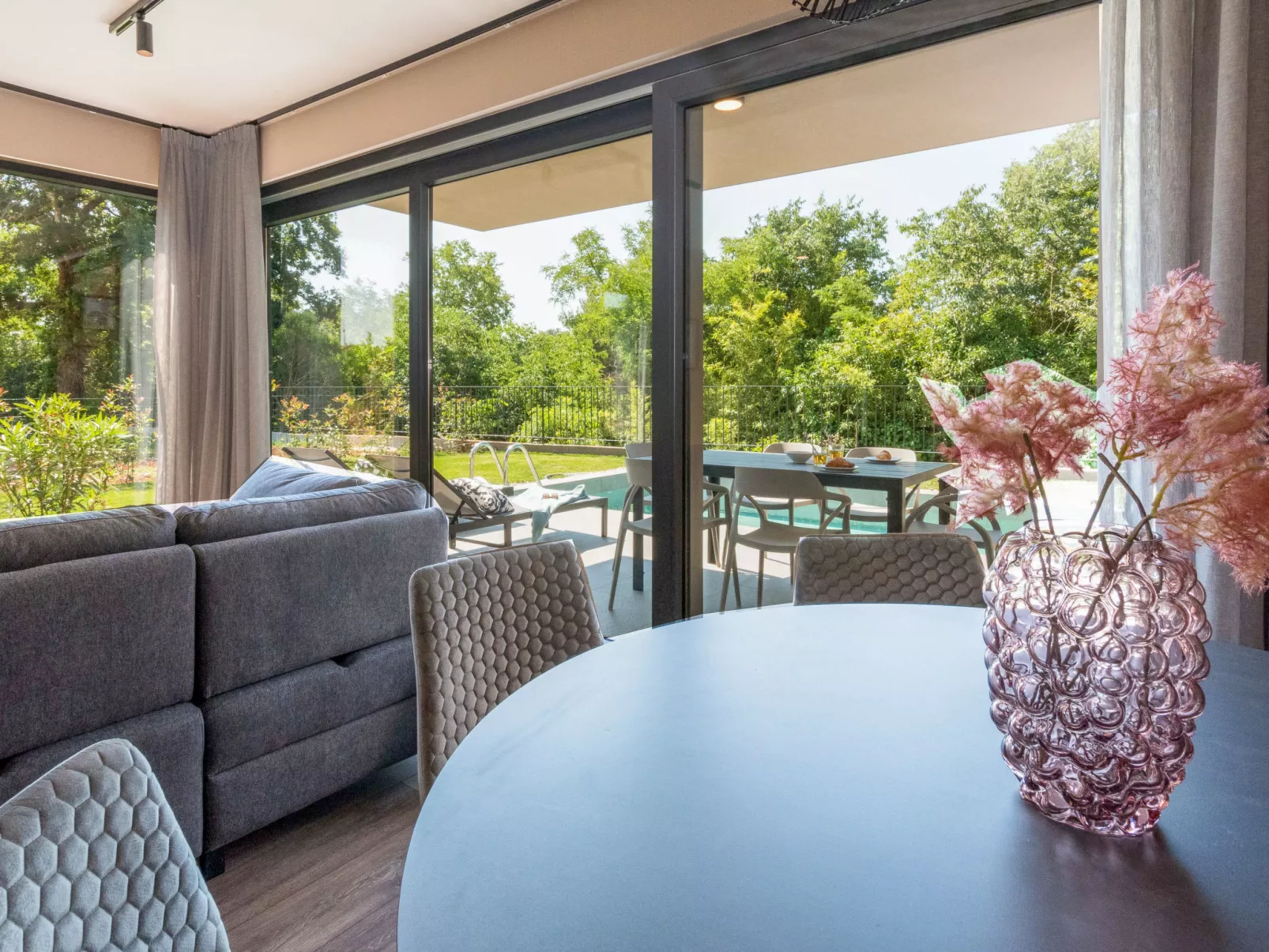 Villa Querchus-Inside