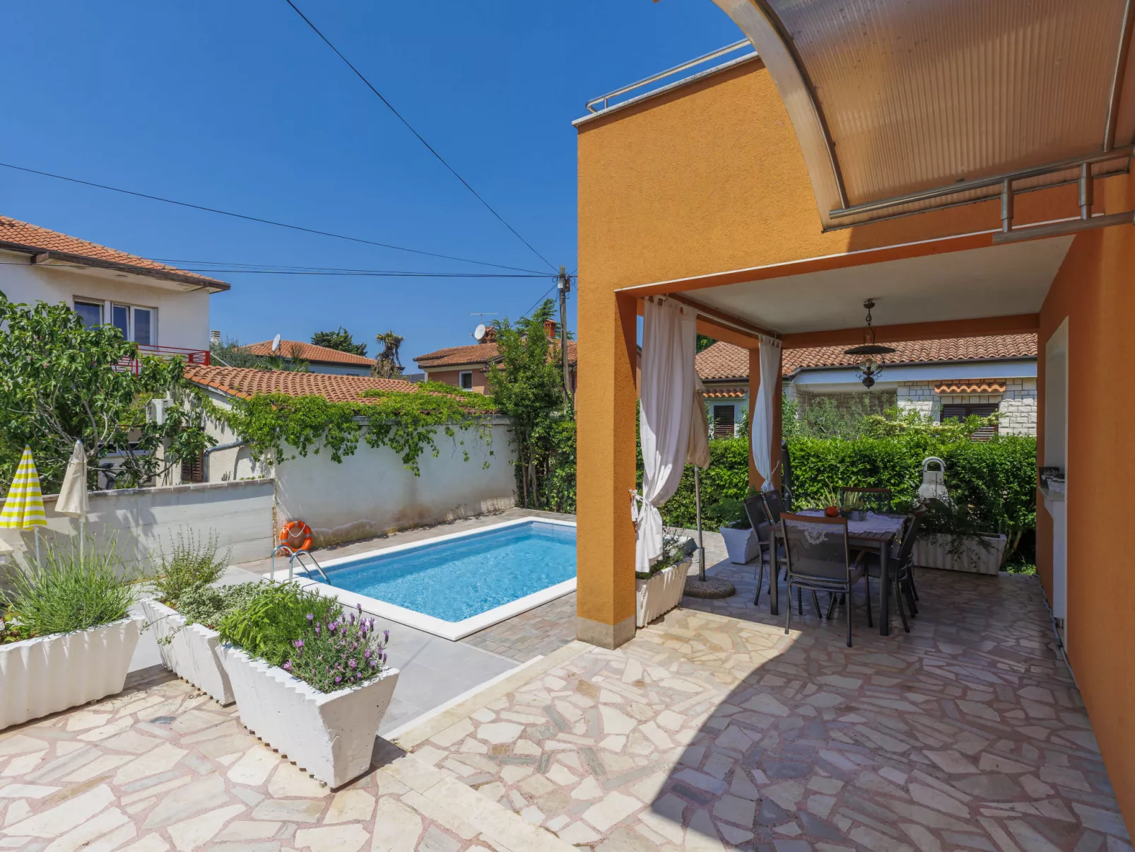 Villa Alba-Outside