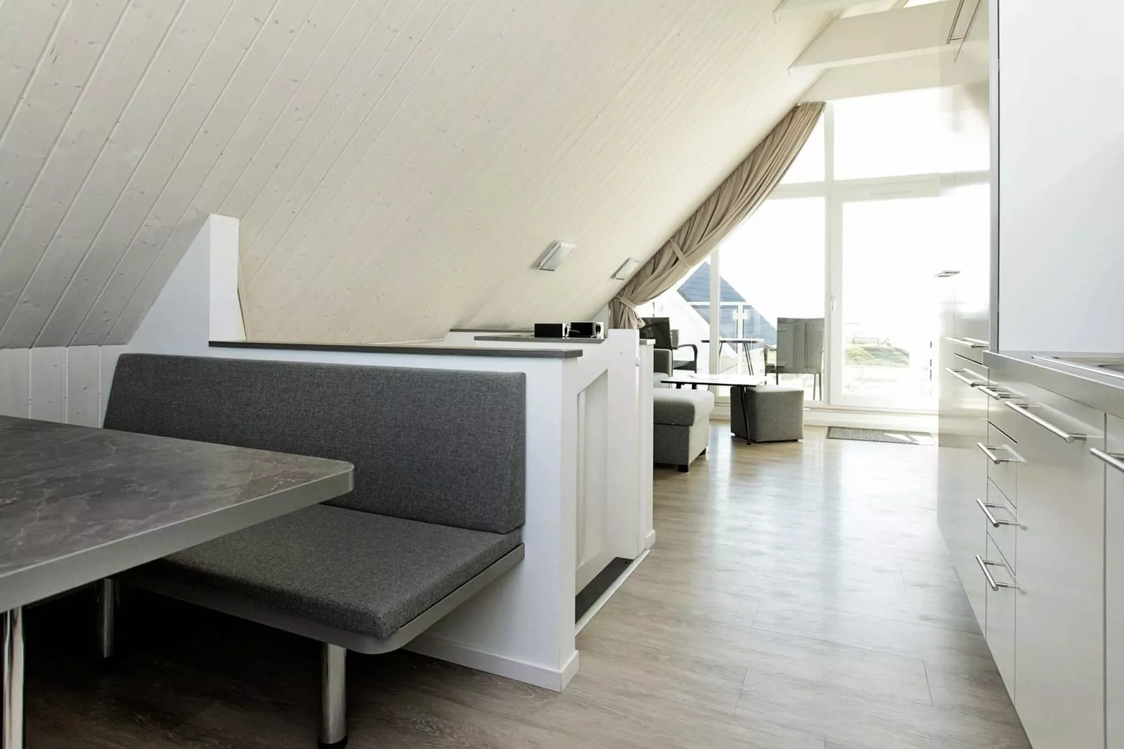 MERKUR 35+33 S DHH 2.+3.RH.-Intérieur