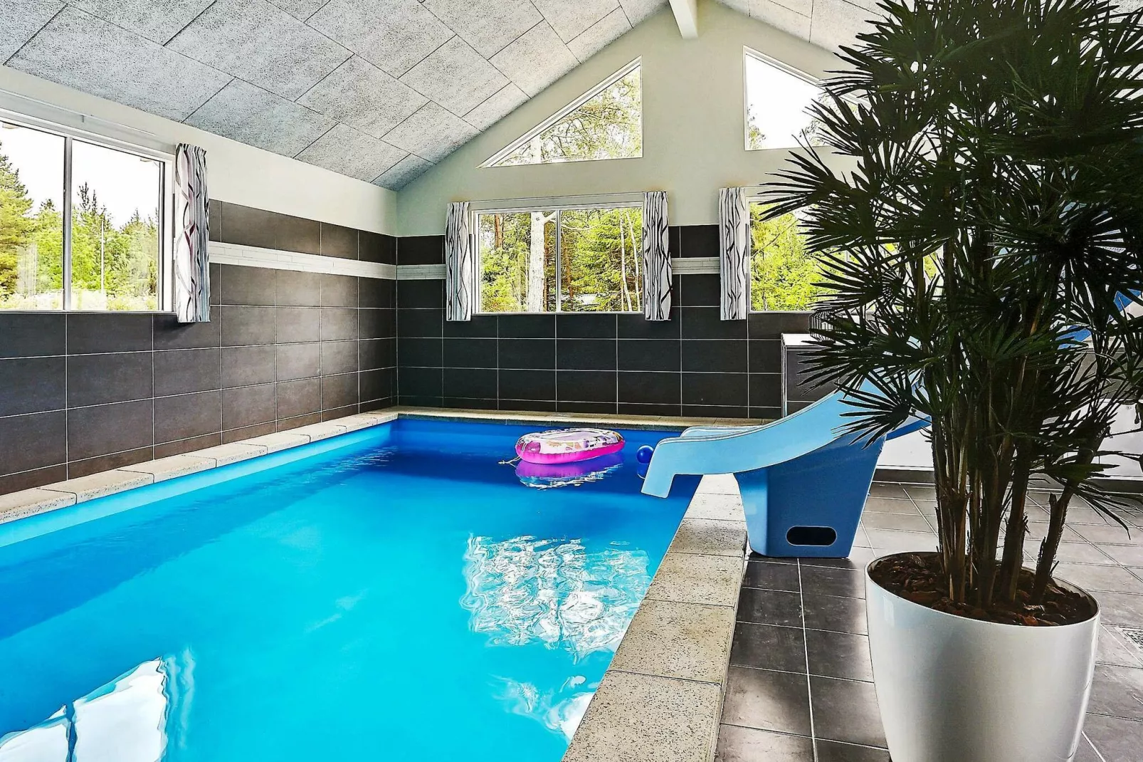 Retraite de luxe avec piscine -- By Traum Ferienwohnungen-Piscine