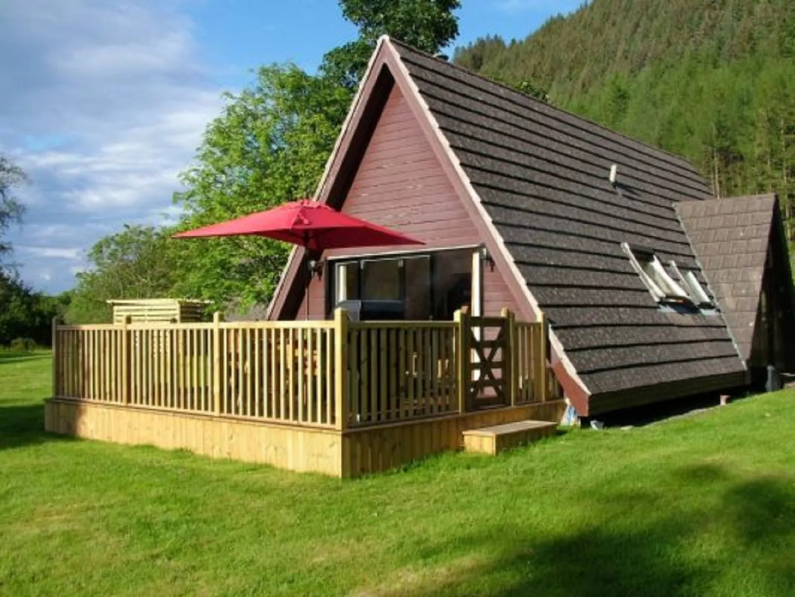 Ardlui Lodge-Outside