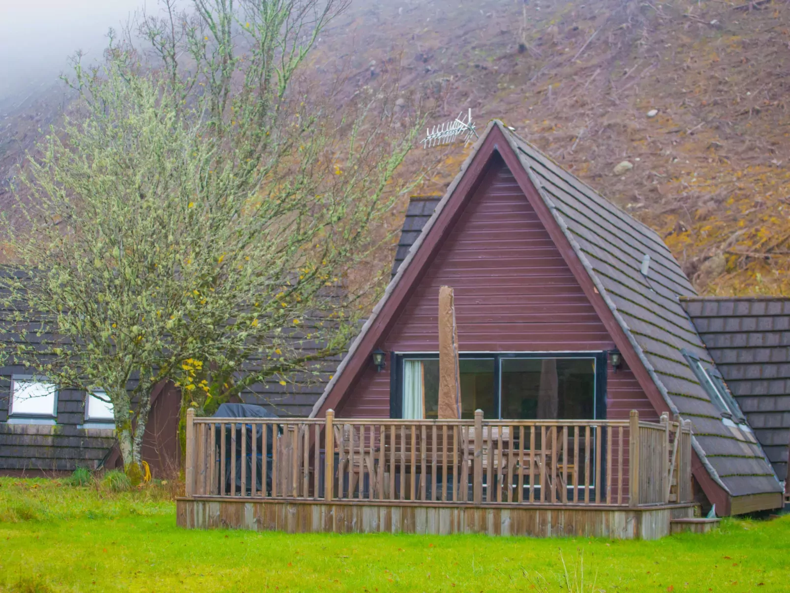 Ardlui Lodge-Outside