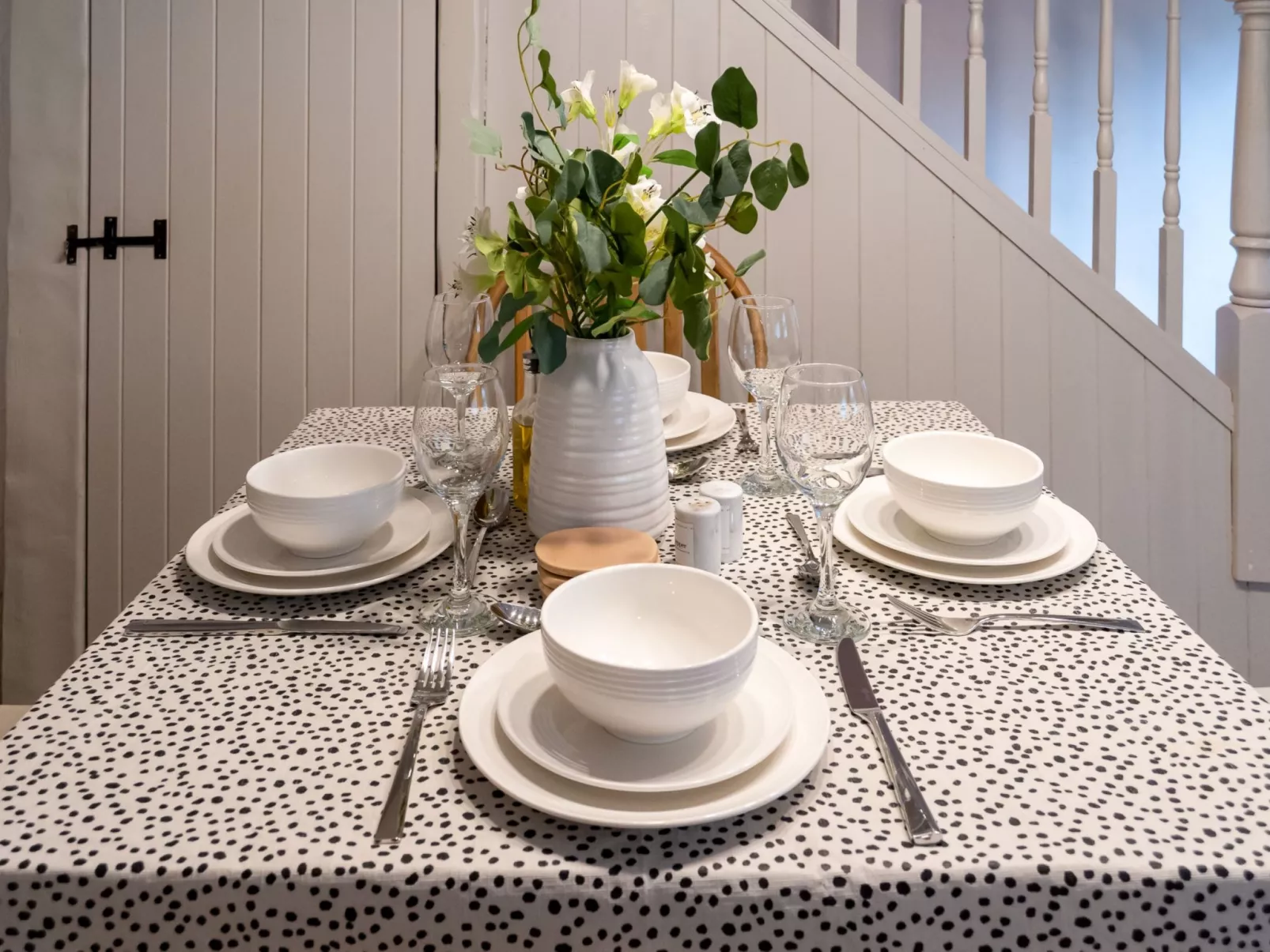 Issey Cottage-Inside
