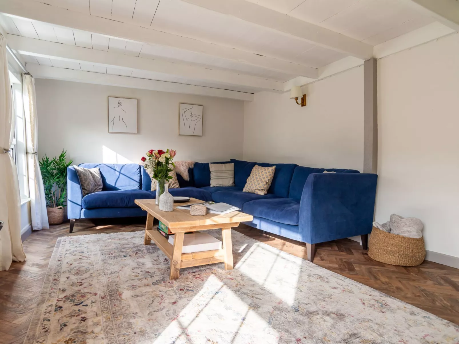 Issey Cottage-Inside