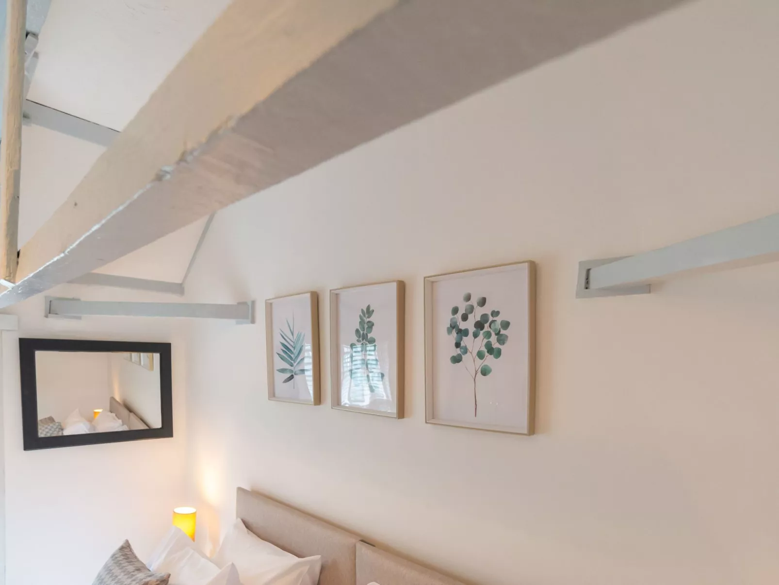 Issey Cottage-Inside