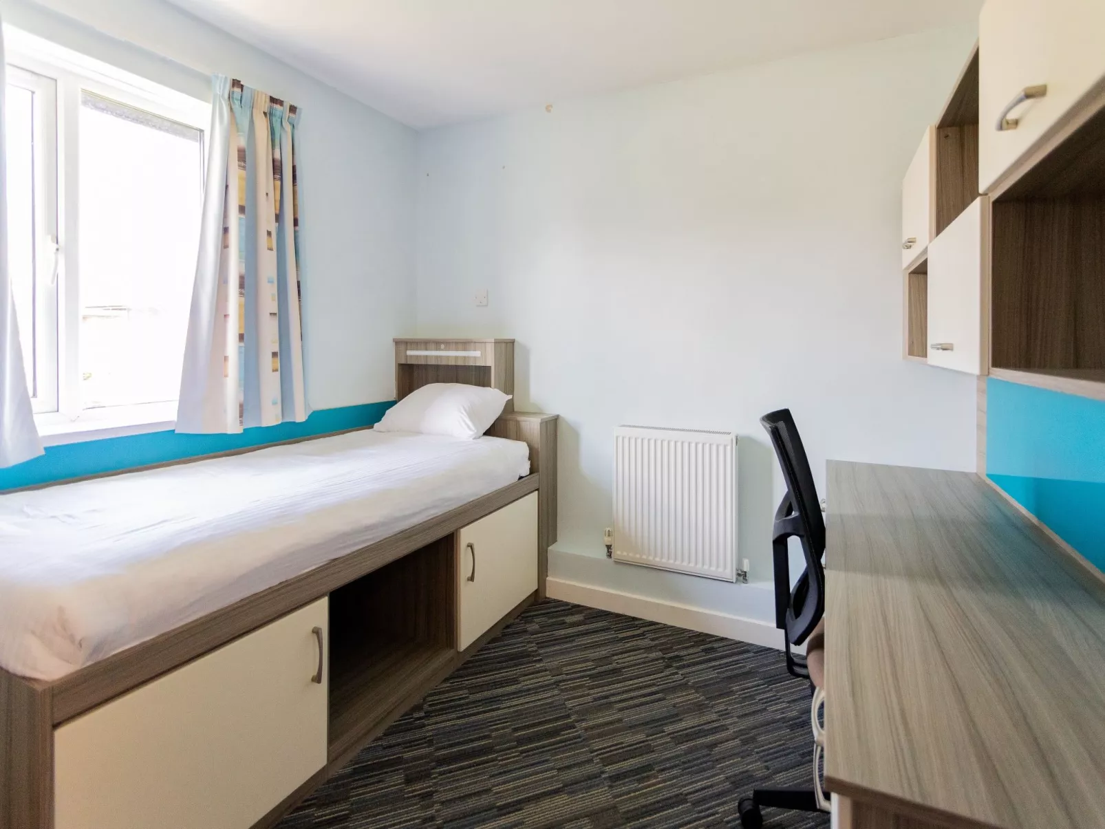 University Campus Park Wood-Drinnen