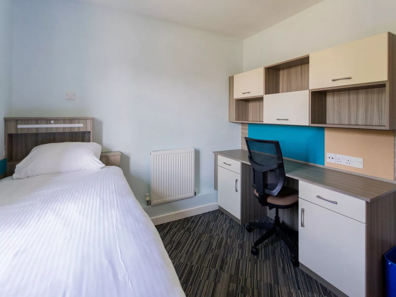 University Campus Park Wood-Drinnen