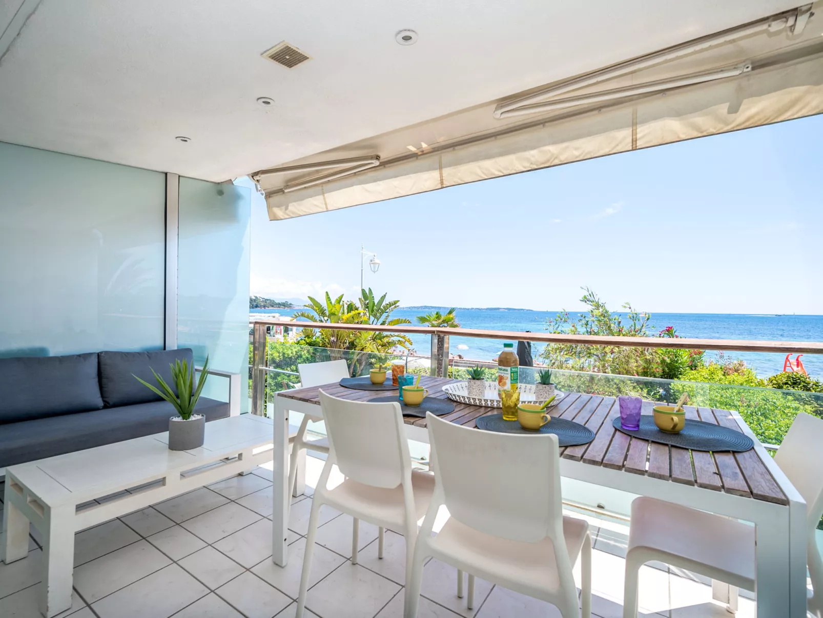 Cannes Bay-Draußen