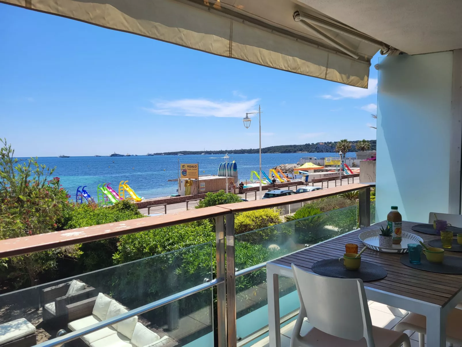 Cannes Bay-Draußen