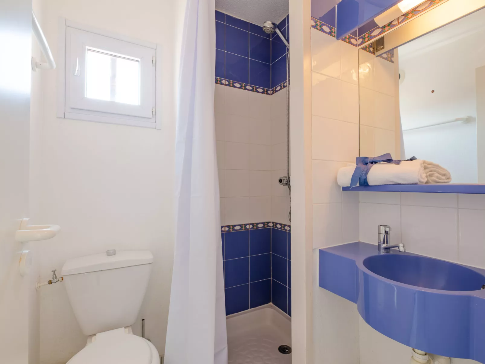 Cap Estérel - Le Hameau (Mini Villa 35)-Drinnen