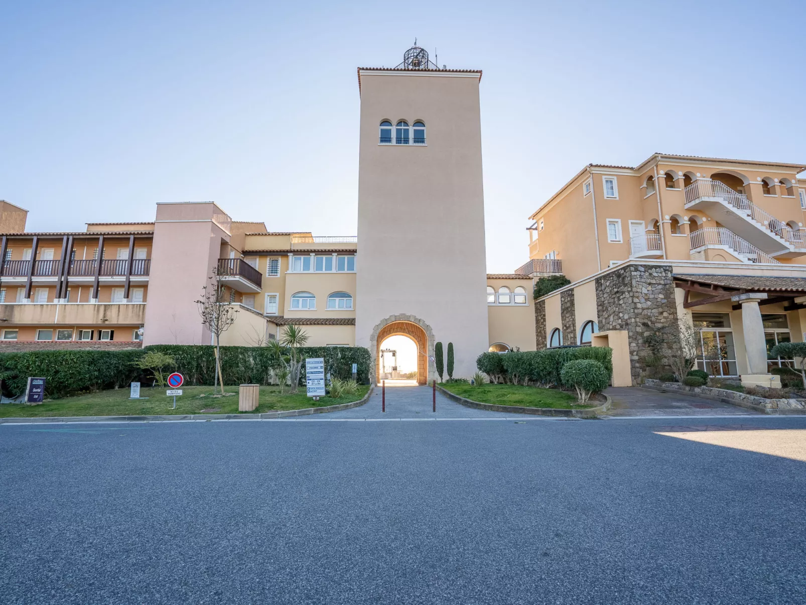 Cap Estérel - Le Hameau (Mini Villa 35)-Draußen