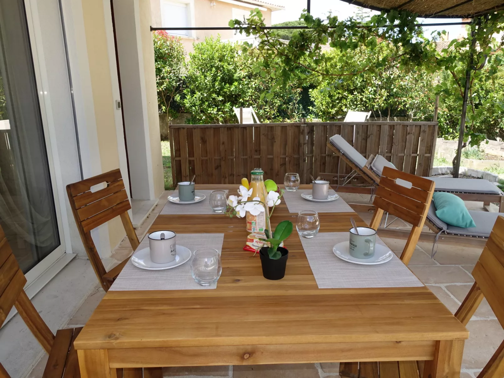 Le Vallon des Chenes-Outside
