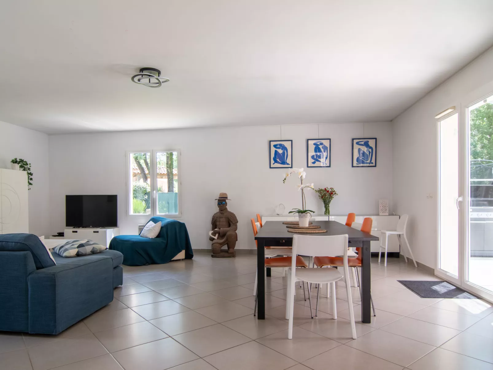 Villa Matisse-Inside