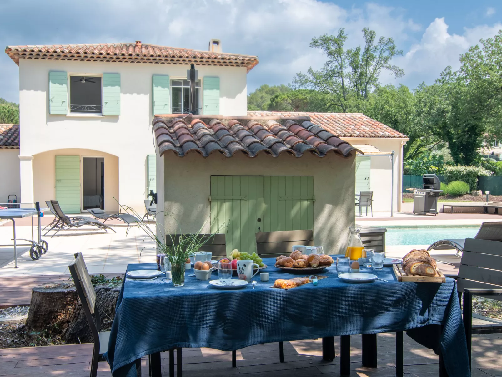Villa Matisse-Outside