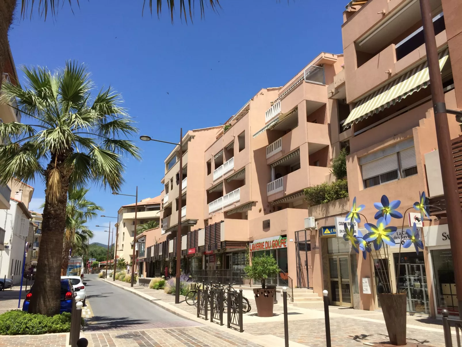 Régina-Outside
