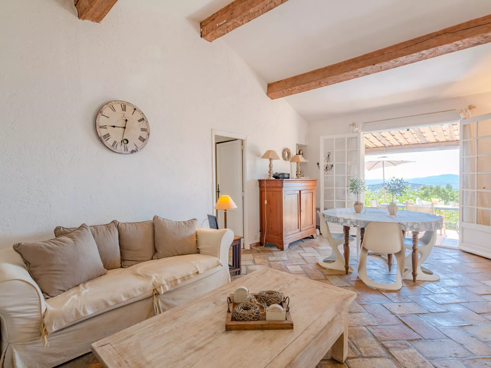 Le Clos d´Estelle-Inside