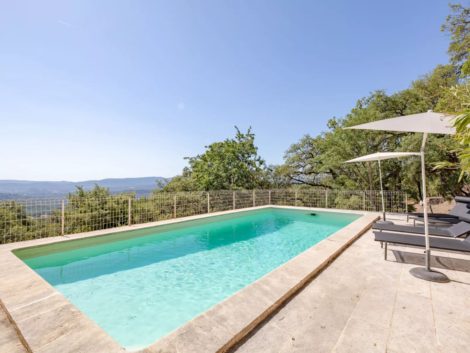 Le Clos d´Estelle-Outside