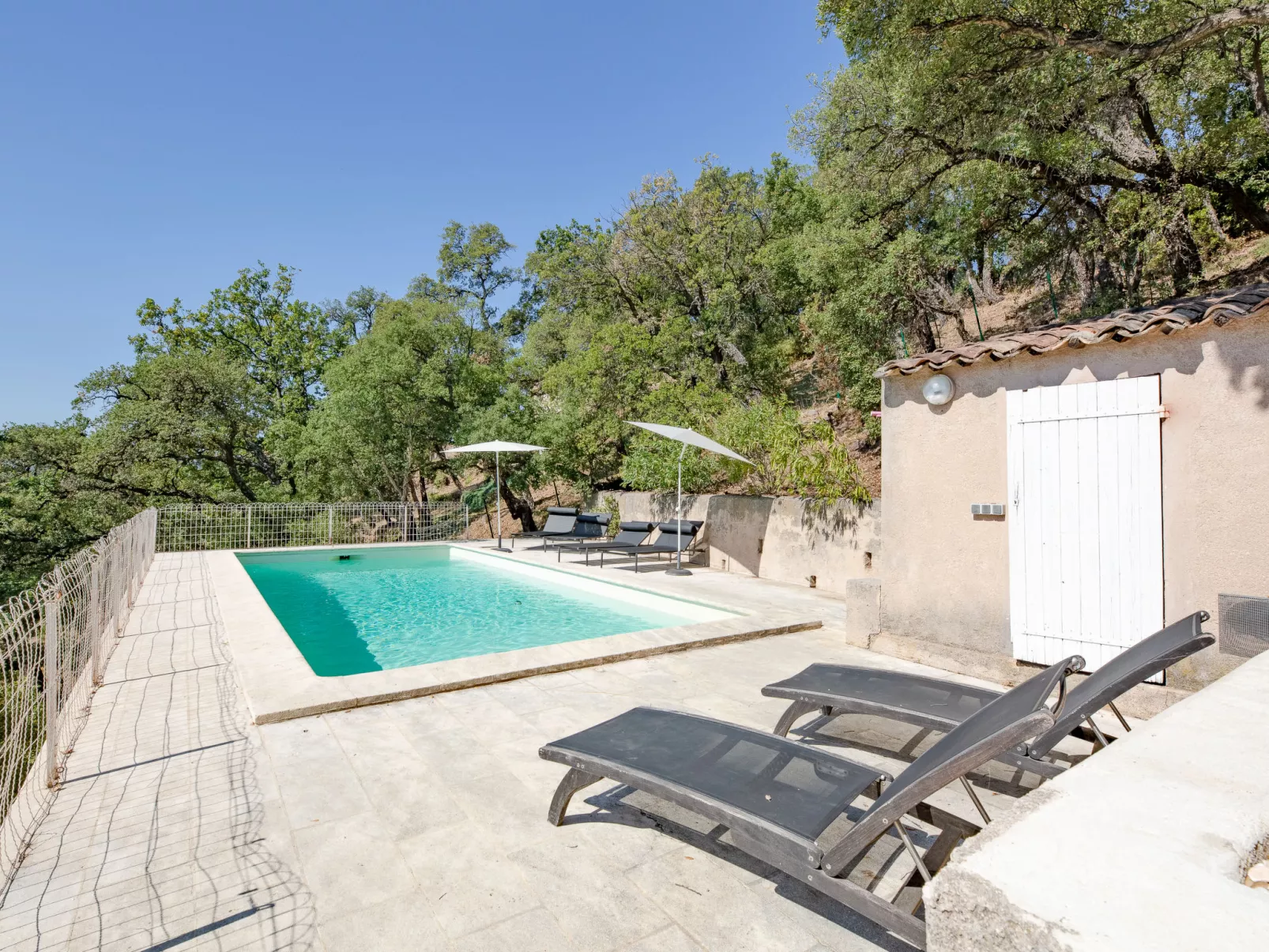 Le Clos d´Estelle-Outside