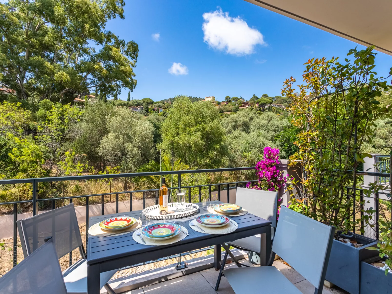 Le Clos Jardin-Outside