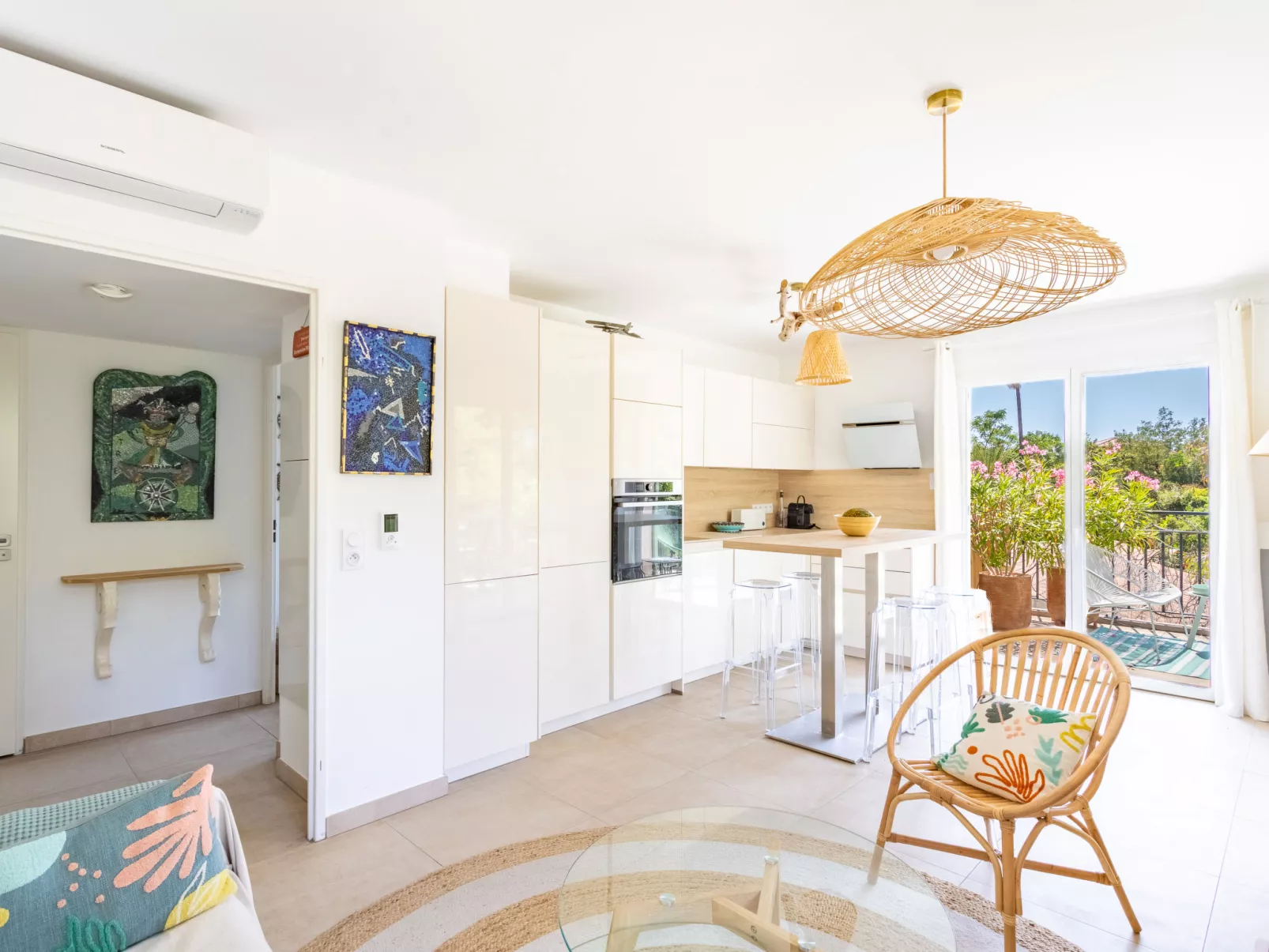 Le Clos Jardin-Inside