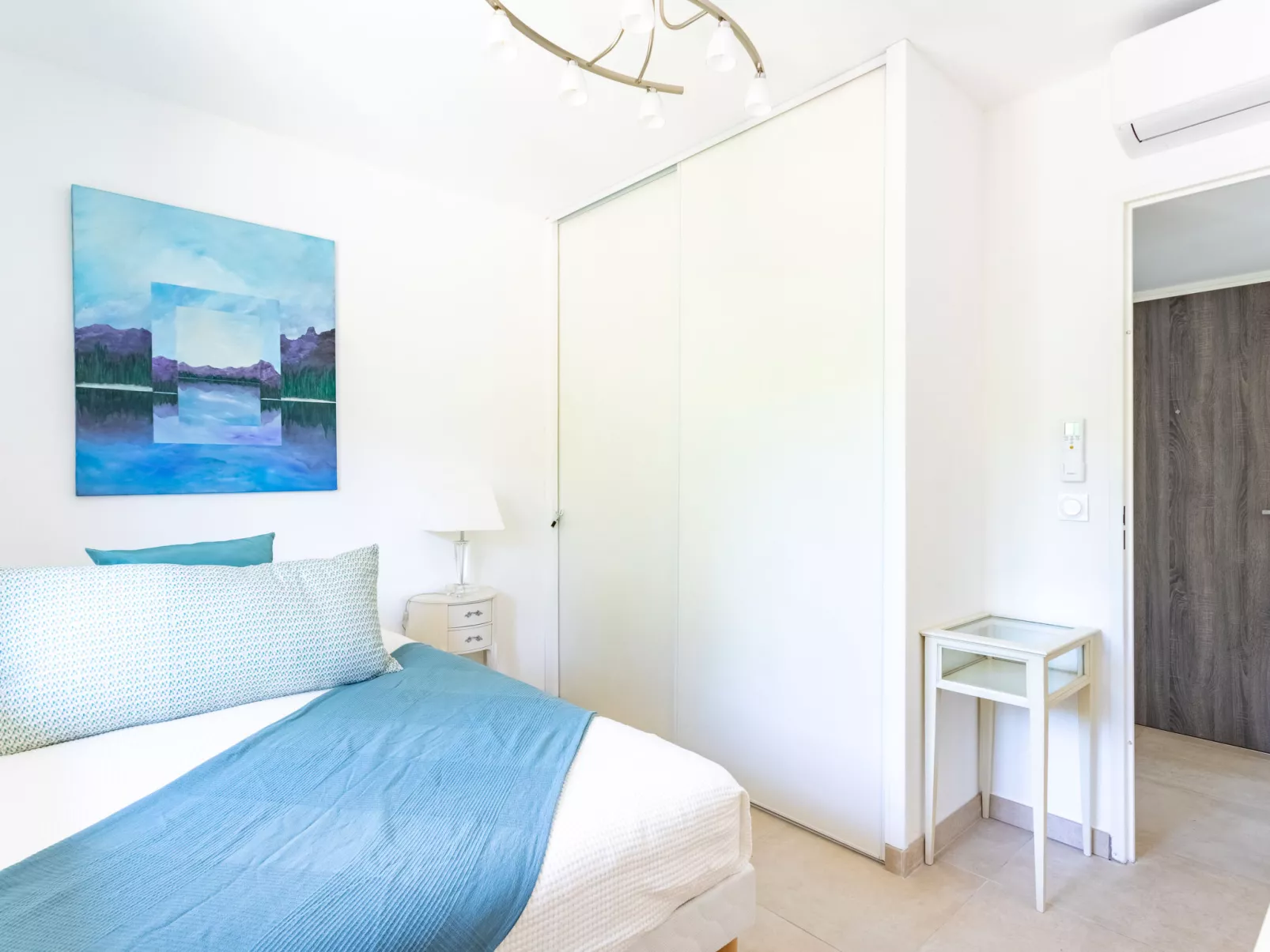 Le Clos Jardin-Inside