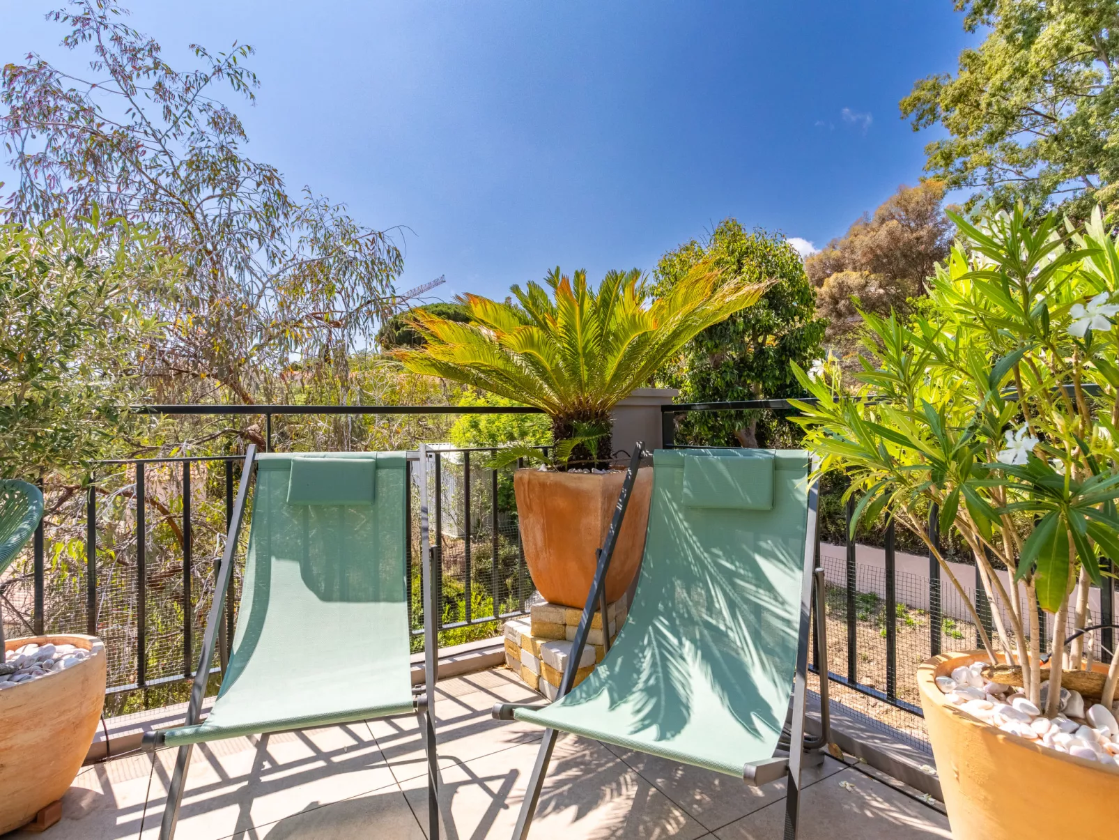 Le Clos Jardin-Outside