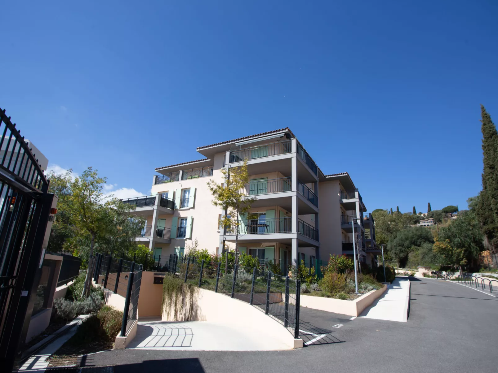 Le Clos Jardin-Outside