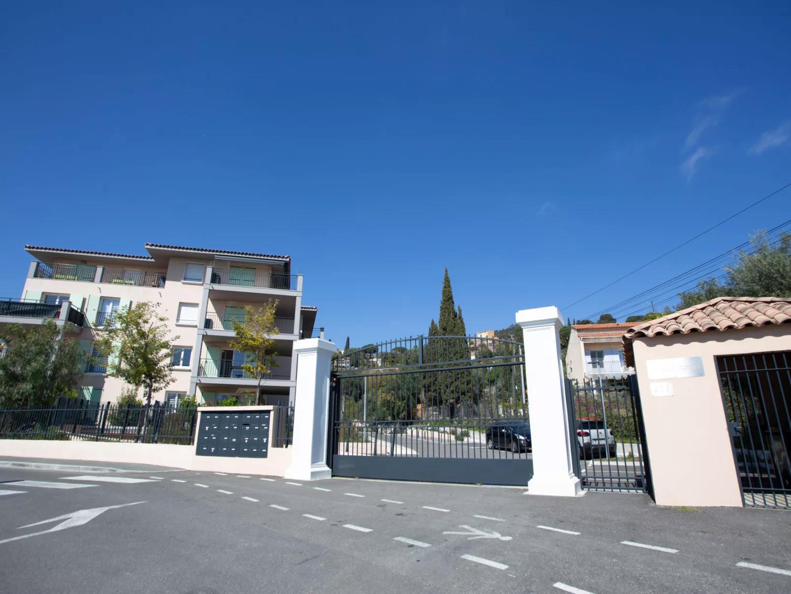 Le Clos Jardin-Outside