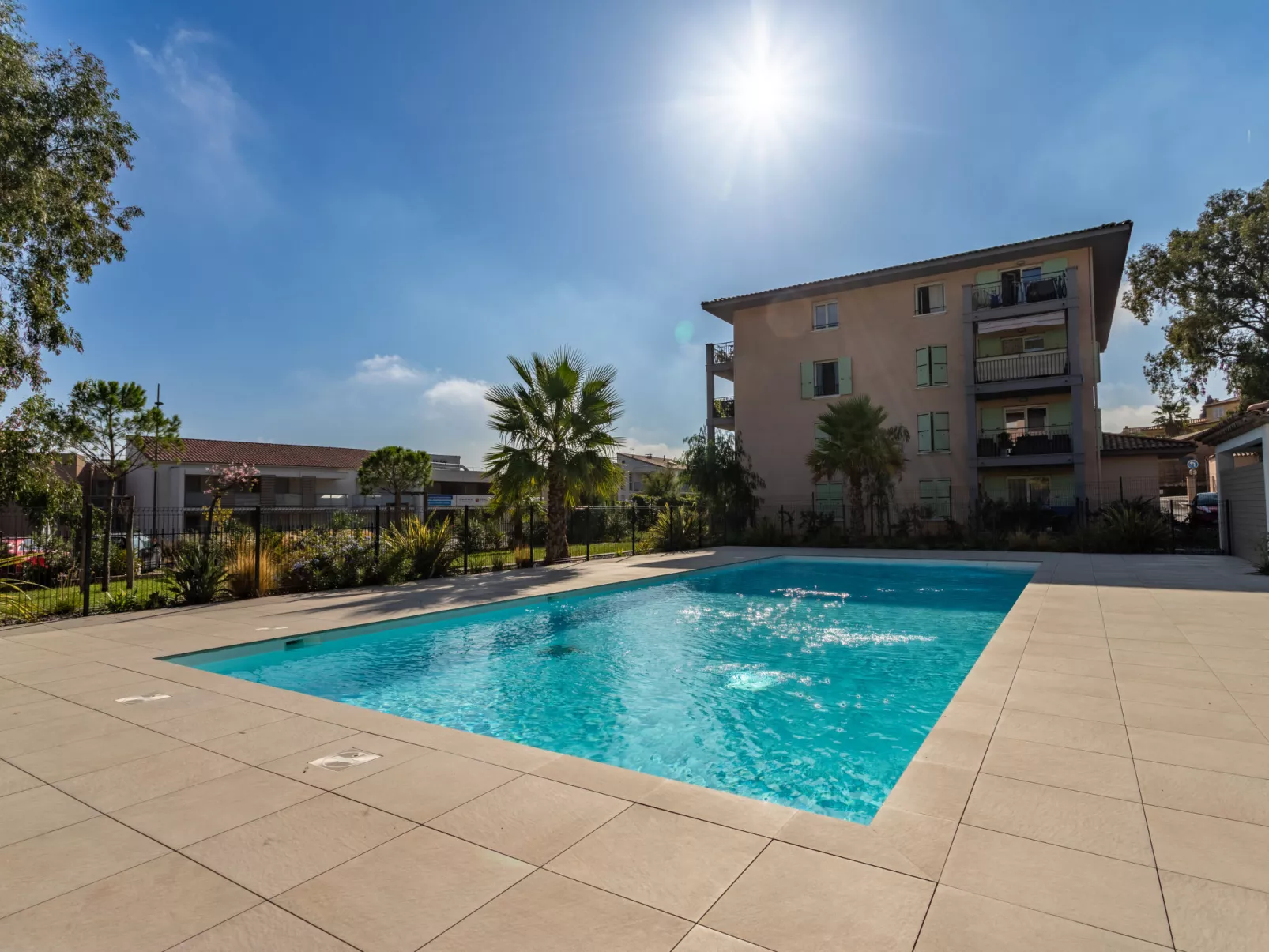 Le Clos Jardin-Outside