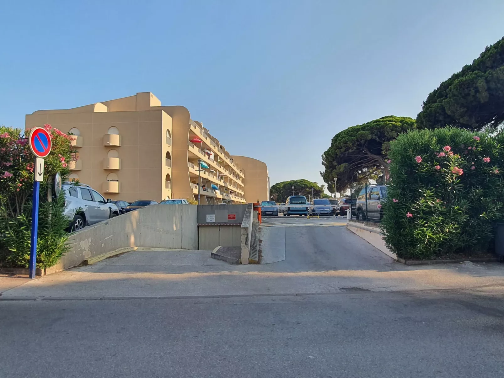 Port de La Gavine-Outside