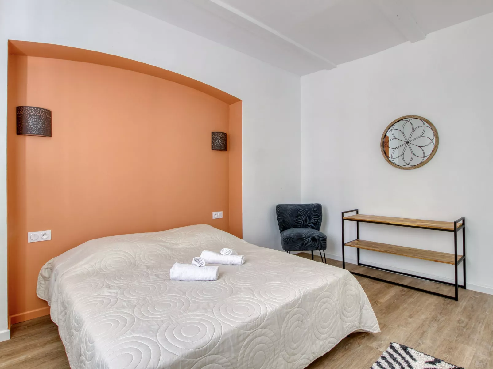 Le grand Pin-Inside