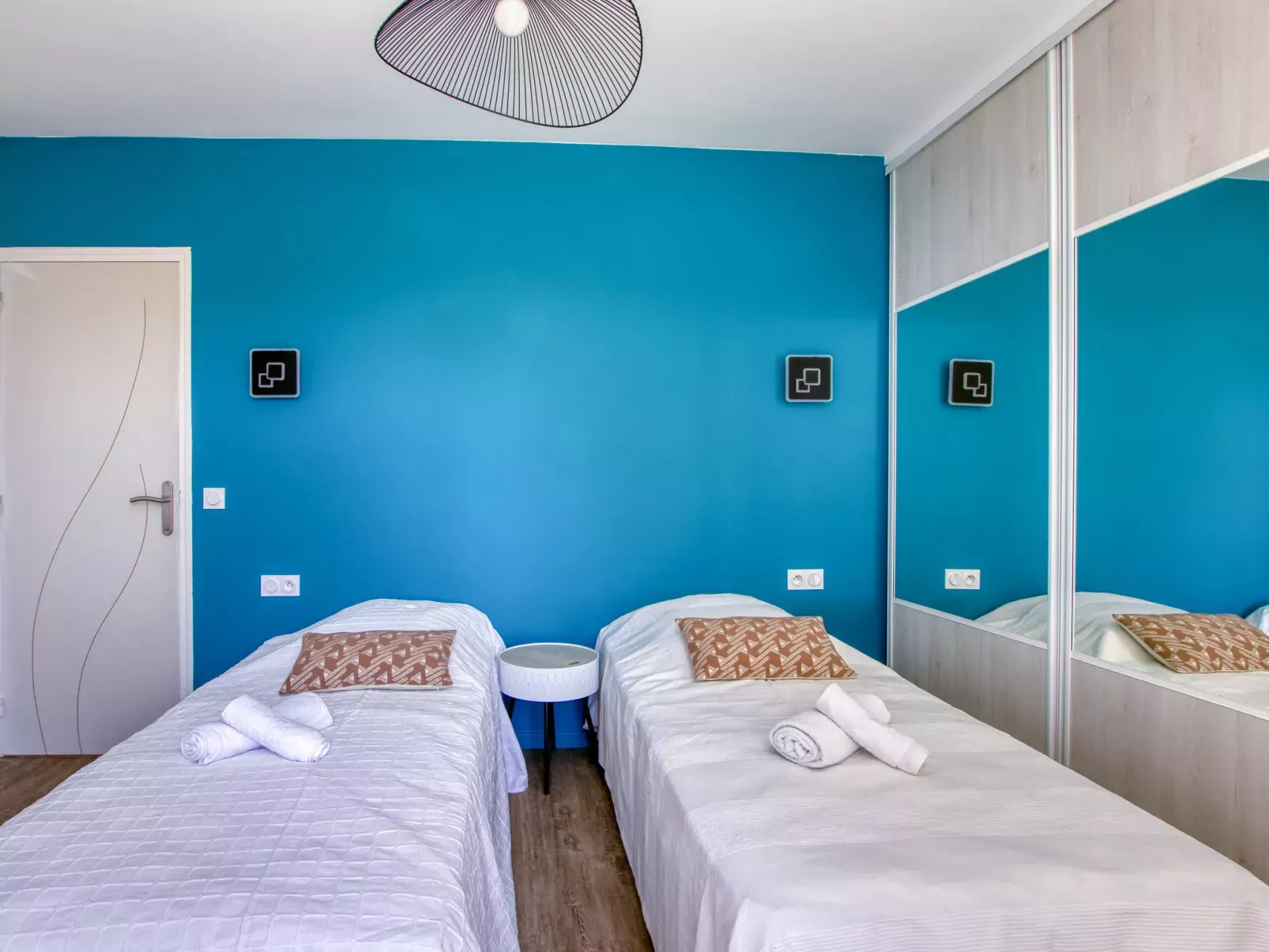 Le grand Pin-Inside