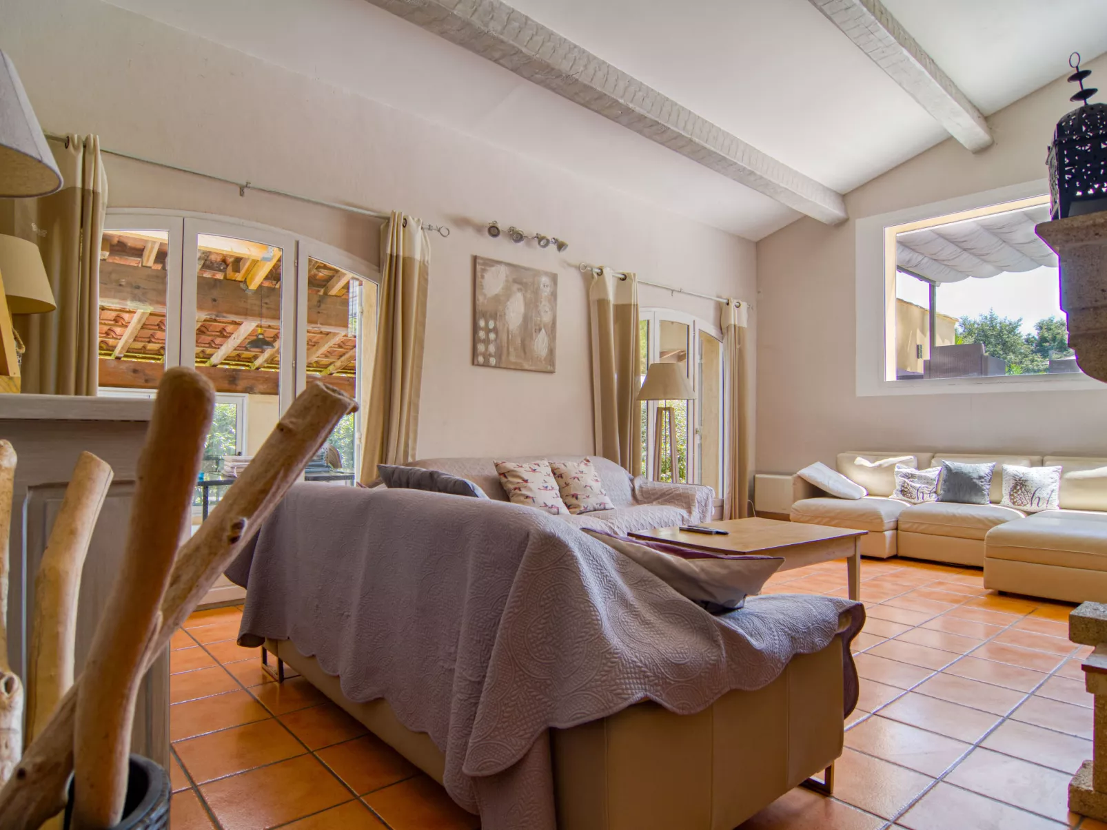 Cros de Gourdin-Inside