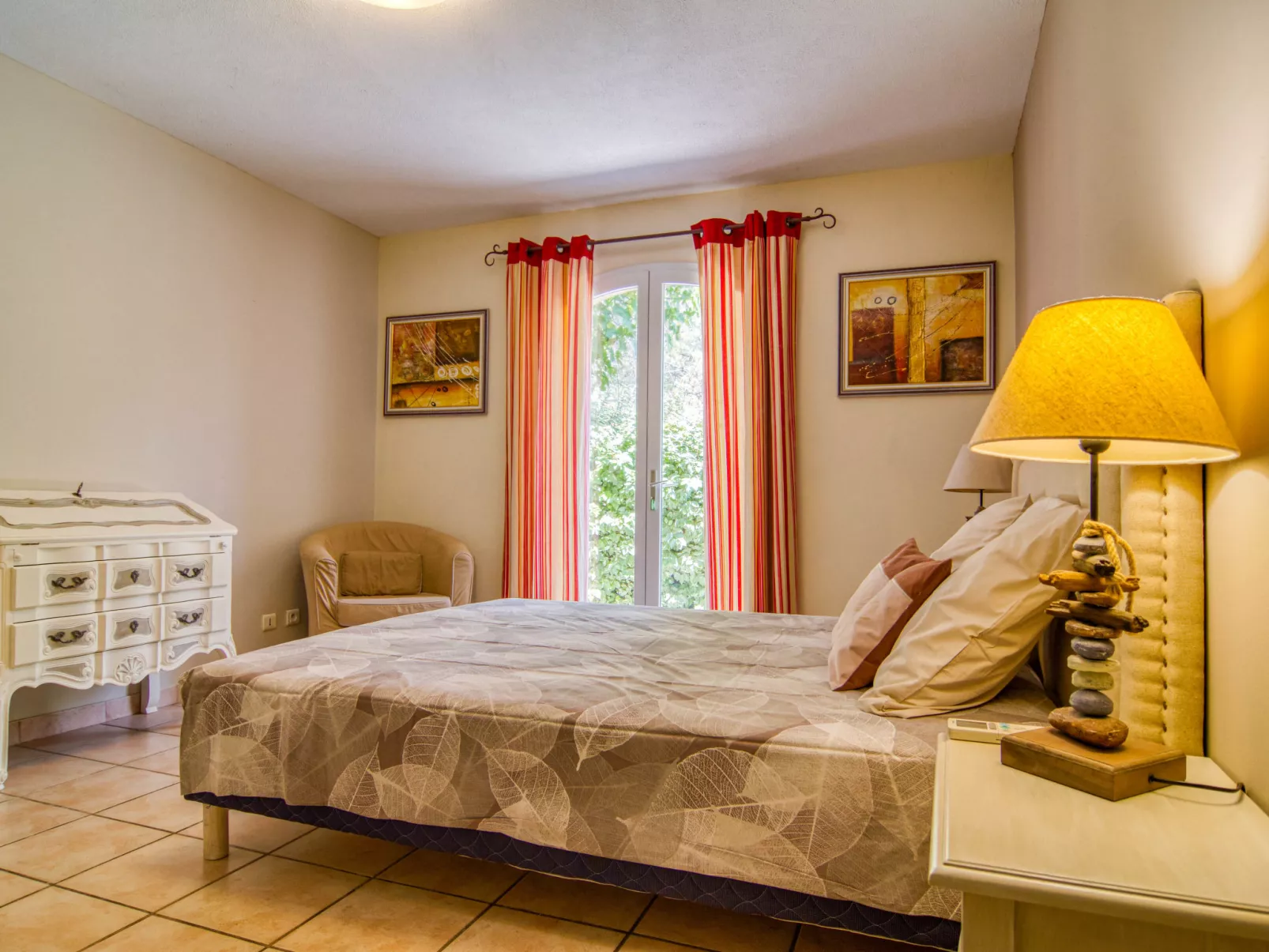 Cros de Gourdin-Inside