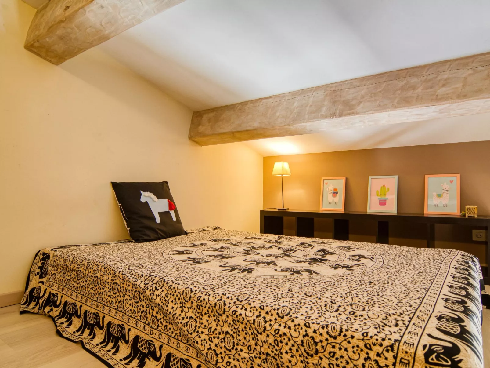 Cros de Gourdin-Inside
