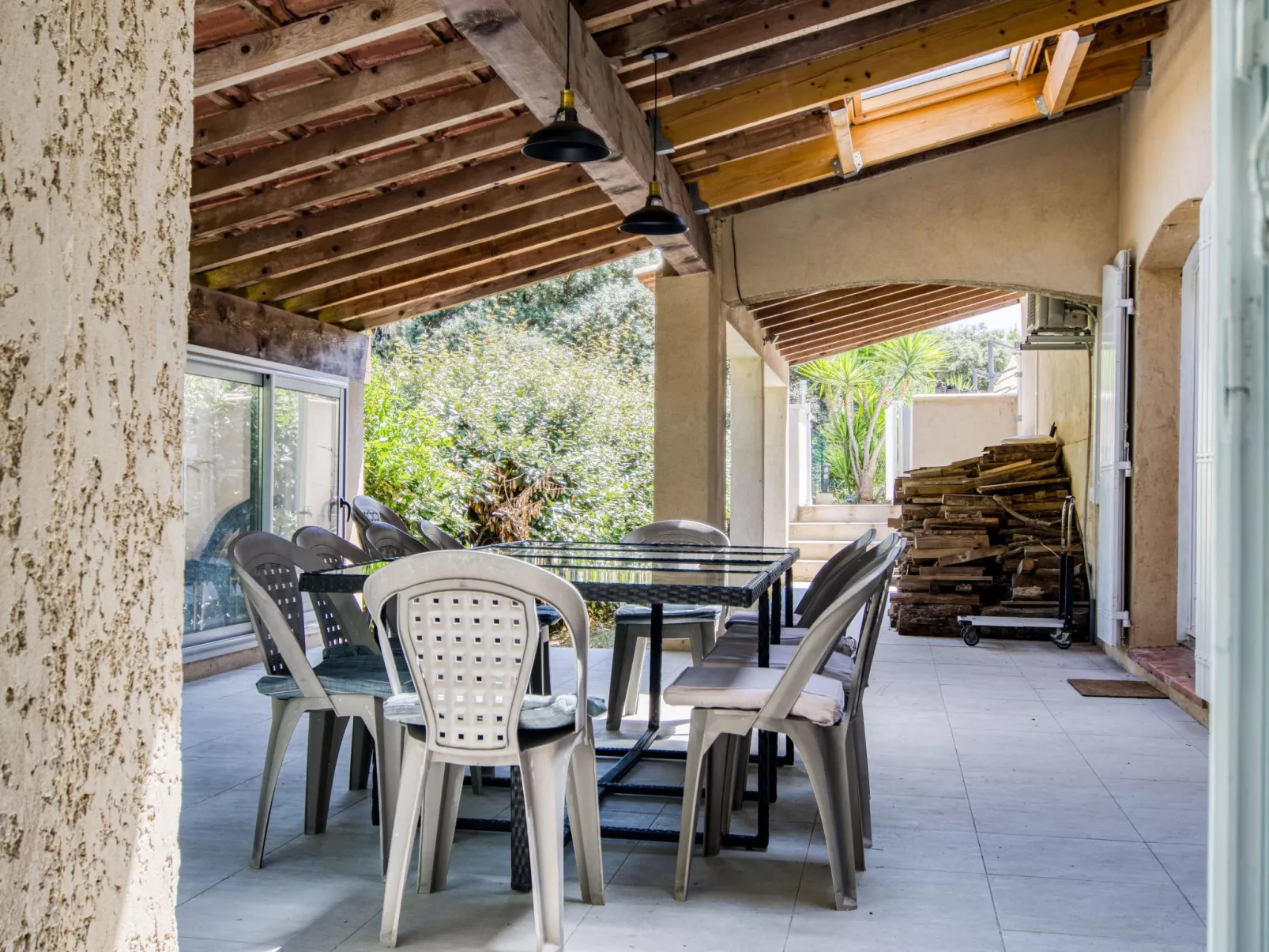 Cros de Gourdin-Outside