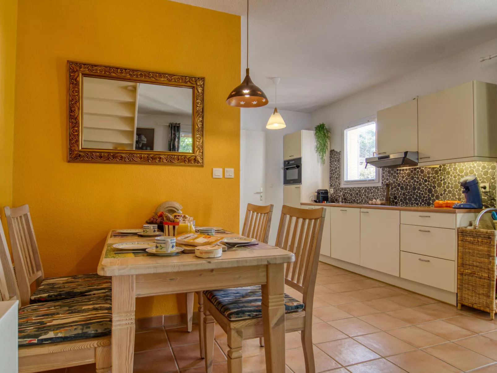 Bastide 1A-Dedans