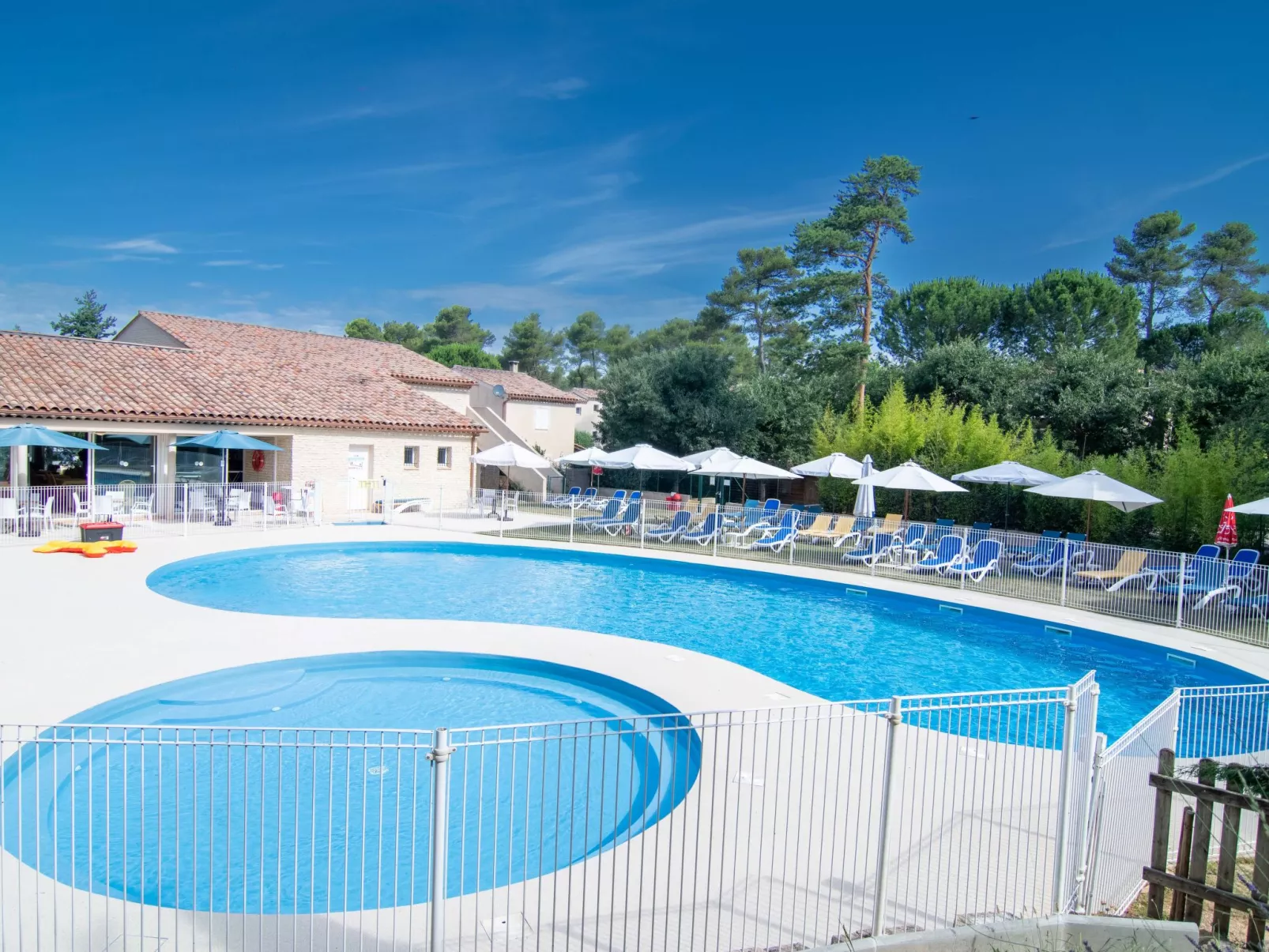 Petit Paradis Villa 44-Draußen