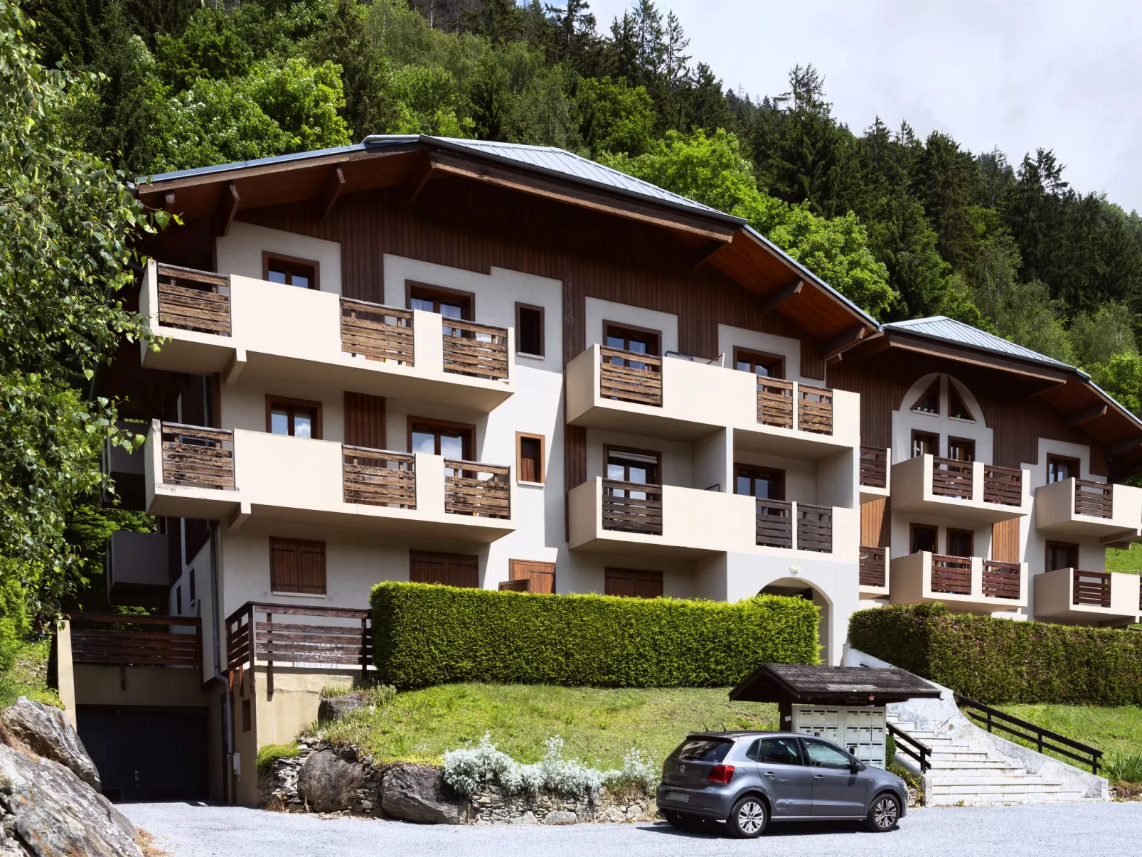 Les chalets du soleil-Outside