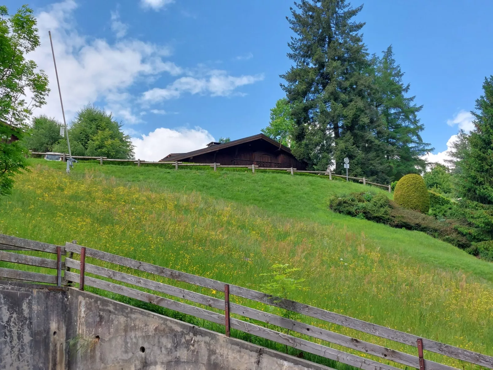 Saint-Gervais d'en Haut-Outside