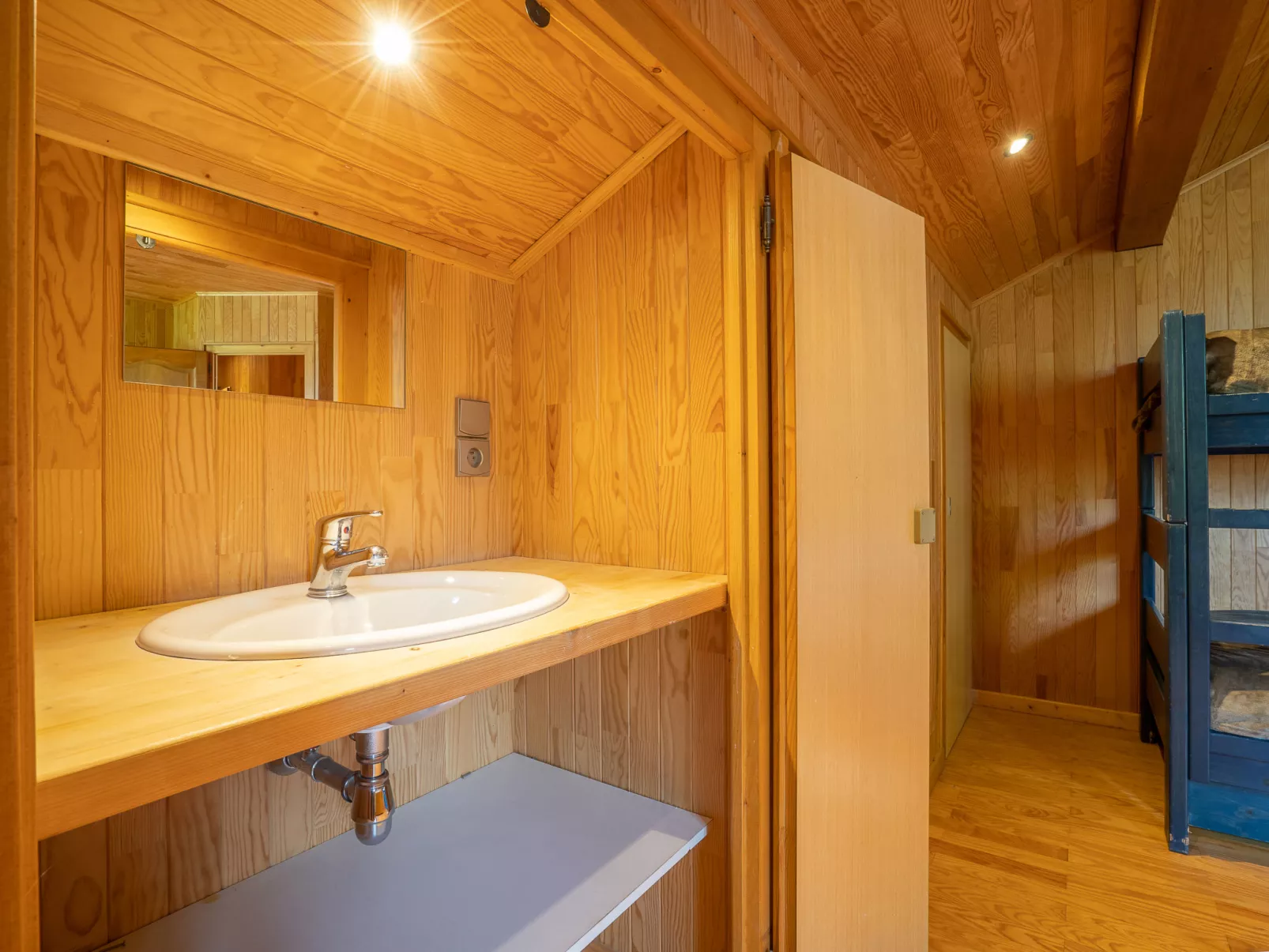 Chalet Mendiaux-Inside