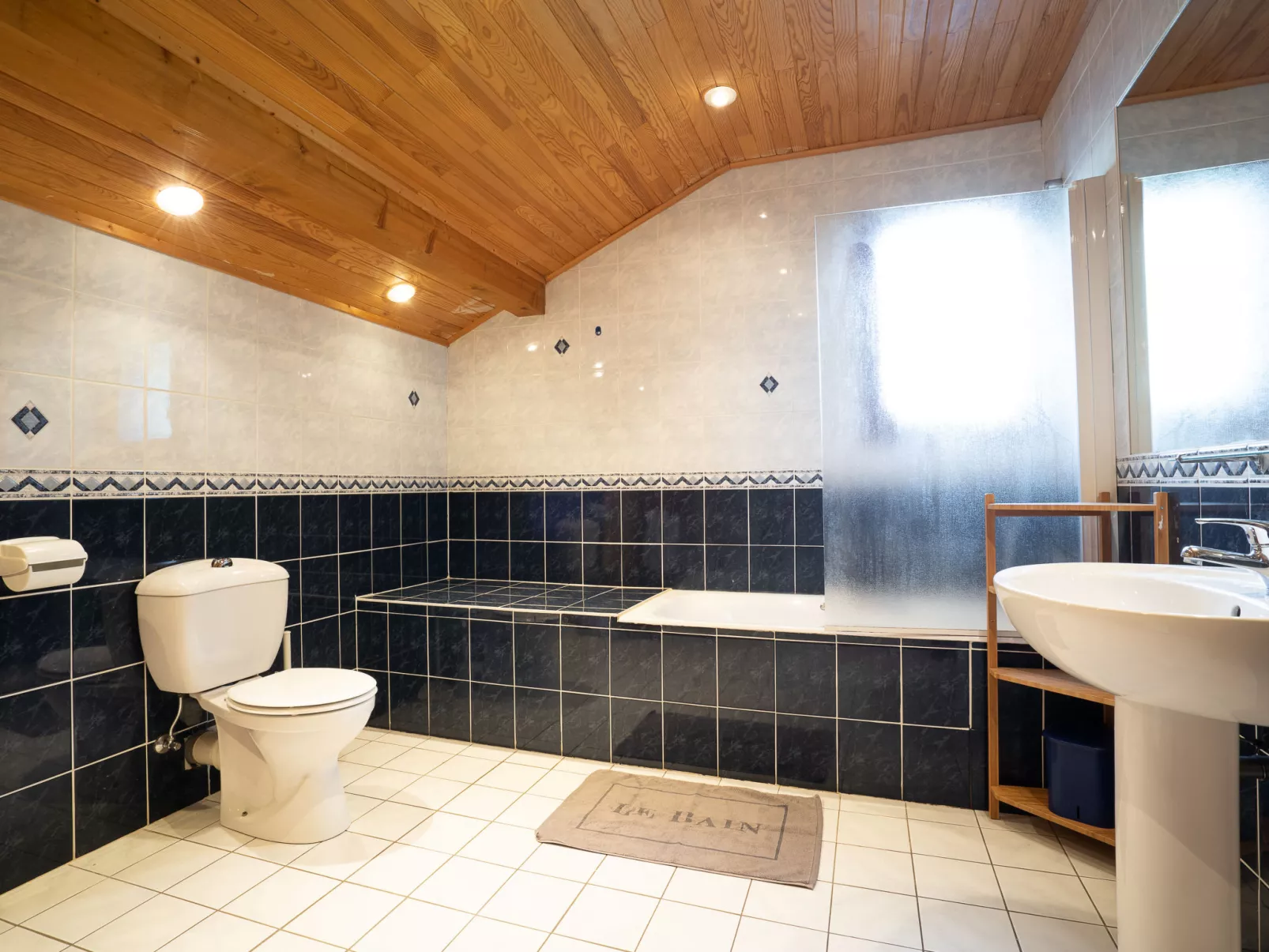 Chalet Mendiaux-Inside
