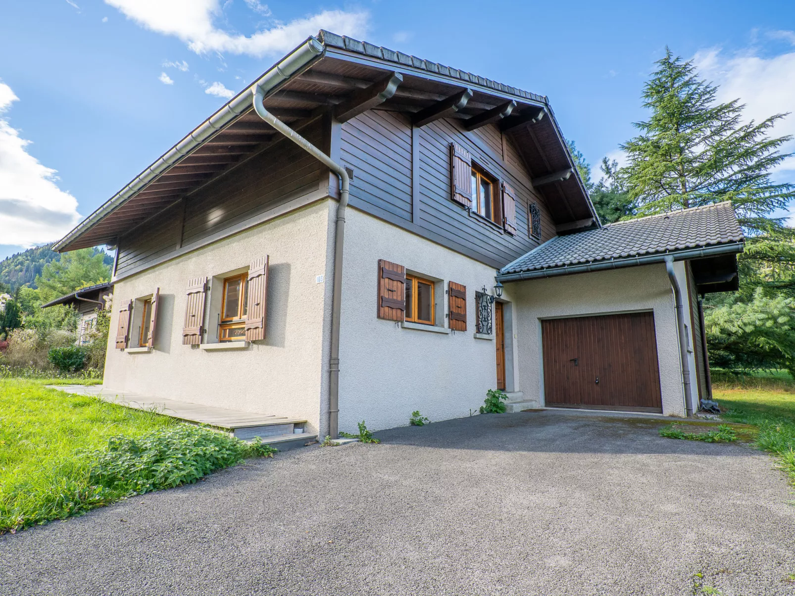 Chalet Mendiaux-Outside