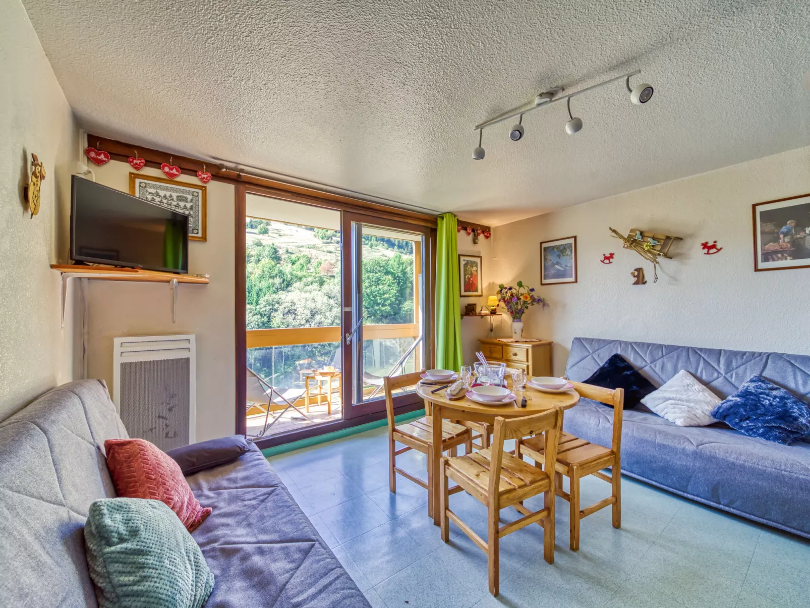 Vostok Zodiaque - Drinnen