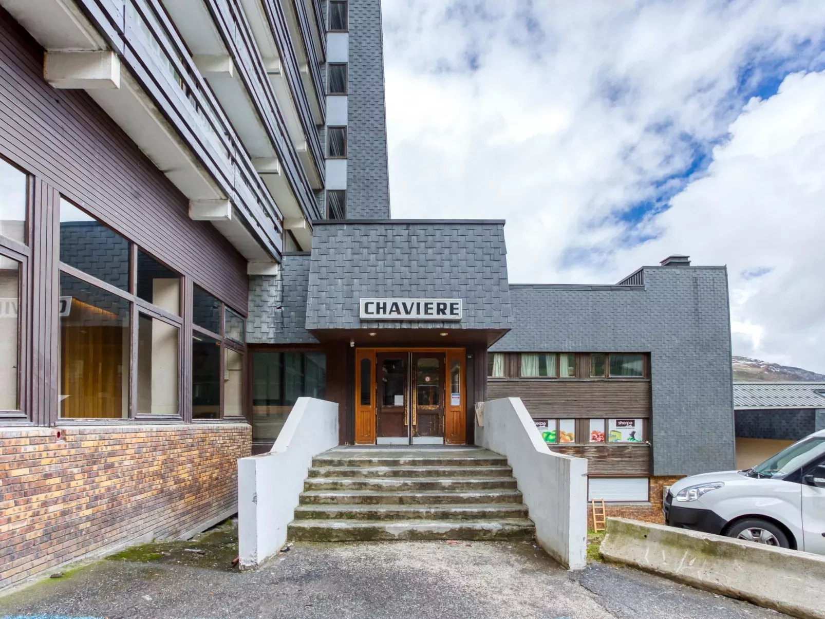 Chavière 120-Outside