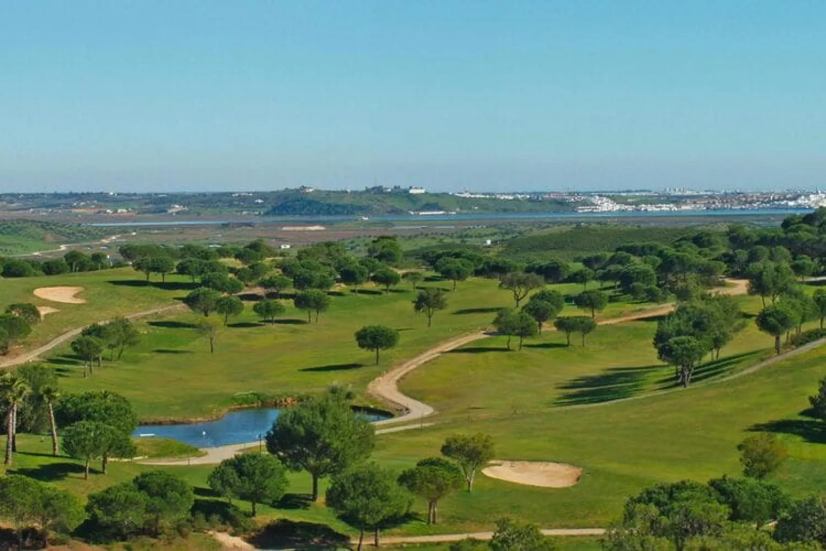 Holiday homes Castro Marim Golfe - Castro Marim // VHT2-Village House T2-Jardin d'été