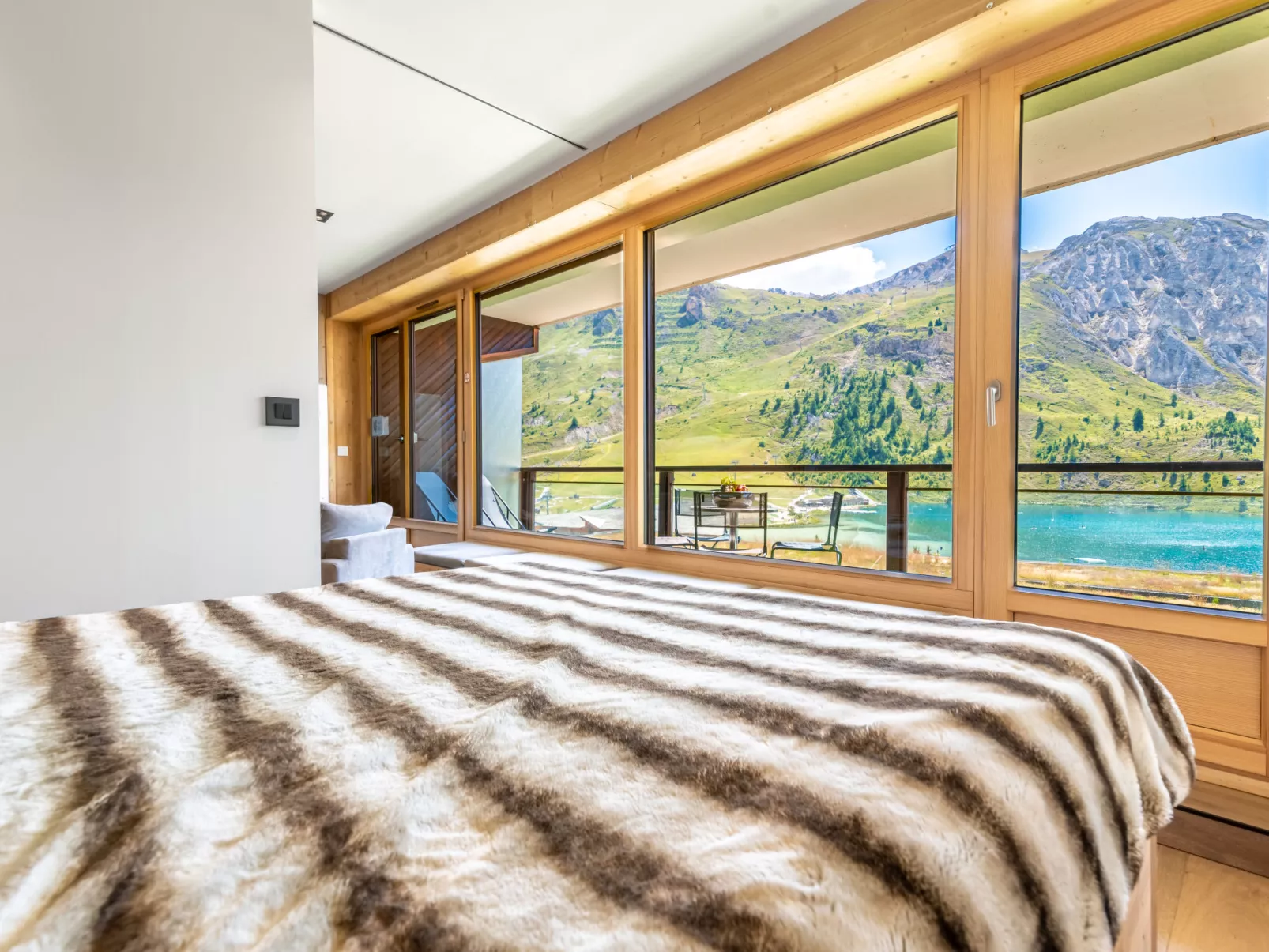 Les Cimes (Le Lac)-Inside
